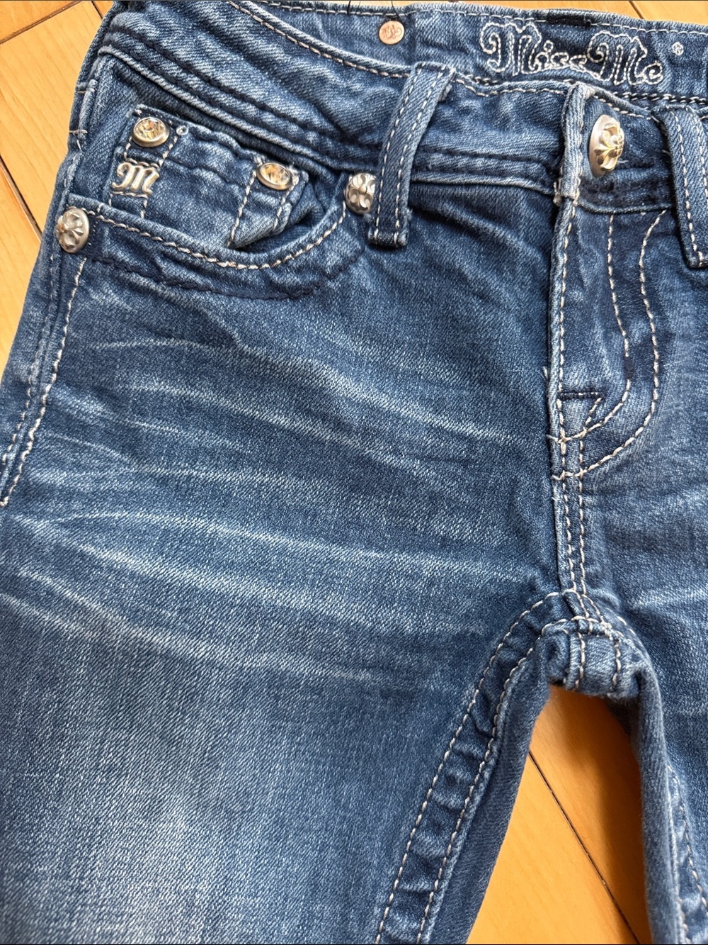 Miss Me Denim Bermuda Jeans Angel Wing Pockets - Picture 3 of 6